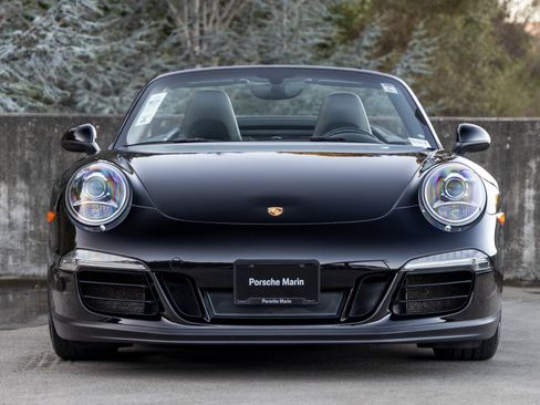 Certified 2014 Porsche 911 Carrera 4S image 8