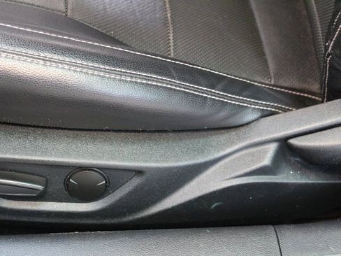 Used 2020 Ford Mustang Premium image 15