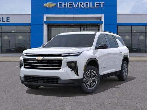 New 2026 Chevrolet Traverse LT w/ Driver Confidence Package image 6
