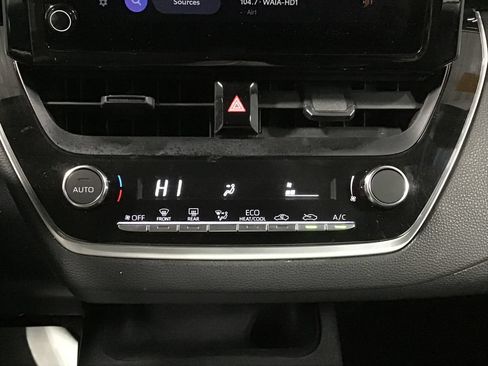 Certified 2024 Toyota Corolla LE FWD image 17