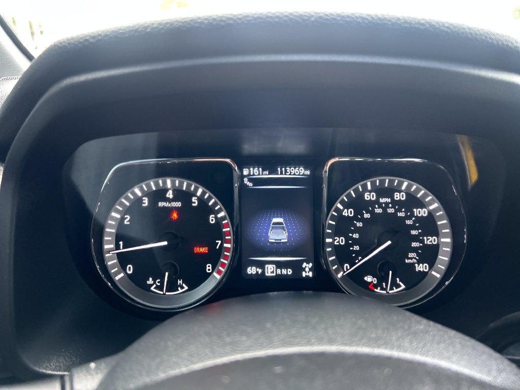 Used 2018 Nissan Titan SV w/ SV Convenience Package AWD/4WD image 18