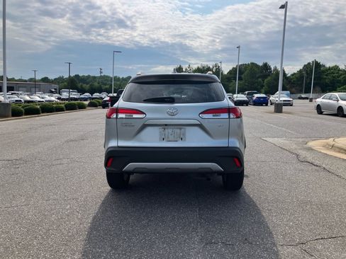 Used 2023 Toyota Corolla Cross LE FWD image 18
