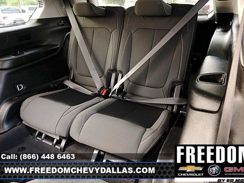 Used 2023 Jeep Grand Cherokee L Laredo image 11