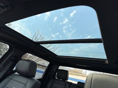 Used 2025 Toyota Tundra Limited image 11