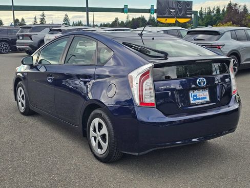 Used 2013 Toyota Prius Two FWD image 7