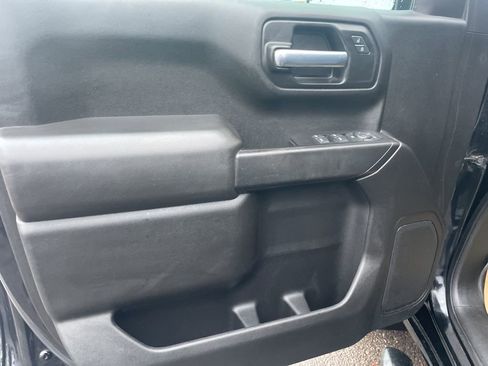 Used 2021 Chevrolet Silverado 1500 Custom image 10