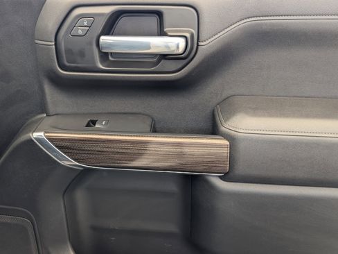 Used 2021 Chevrolet Silverado 1500 RST image 21