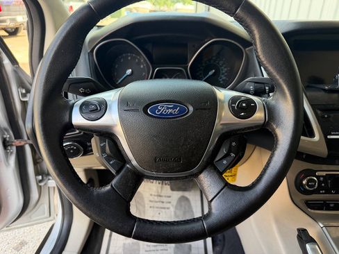Used 2012 Ford Focus SEL FWD image 20