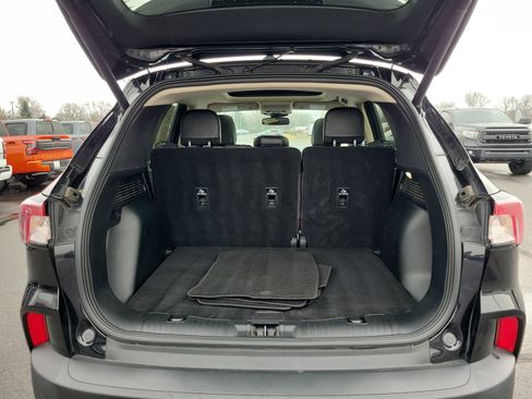 Used 2020 Ford Escape Titanium image 8