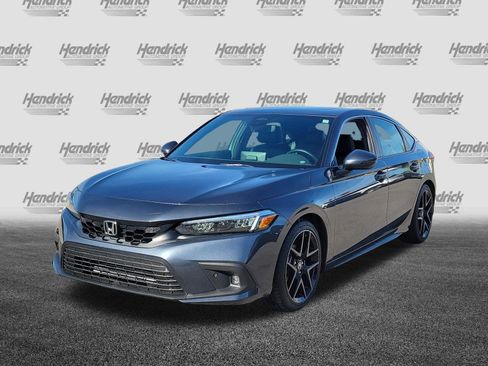 Used 2024 Honda Civic Sport Touring image 3