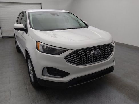 Used 2023 Ford Edge SEL image 14