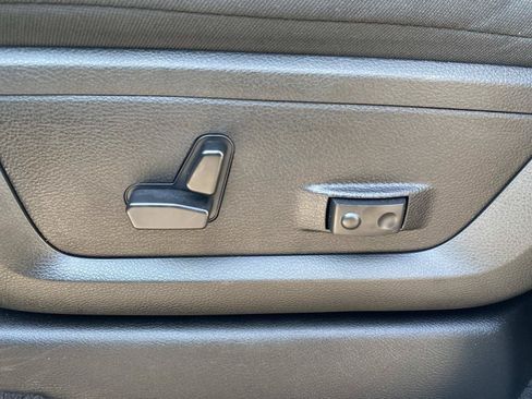 Used 2026 RAM 2500 Big Horn AWD/4WD image 25
