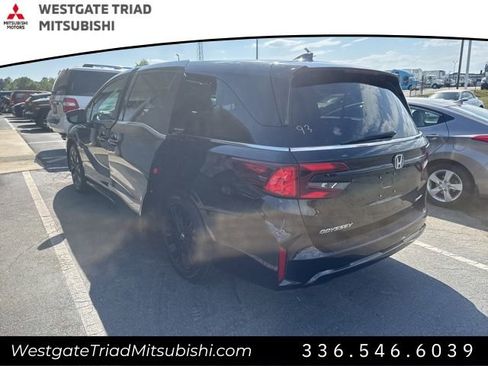 Used 2025 Honda Odyssey Sport-L image 7