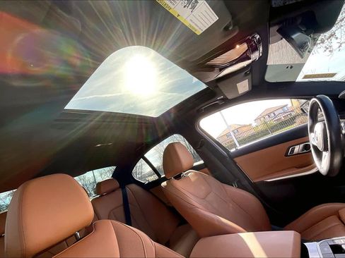 Used 2022 BMW 330i xDrive Sedan w/ M Sport Package image 24