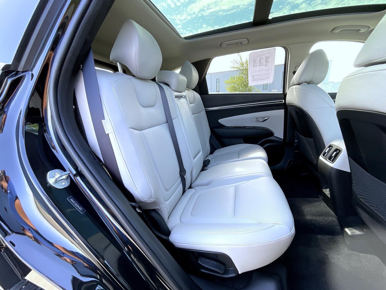 Certified 2024 Hyundai Tucson Limited AWD/4WD image 19