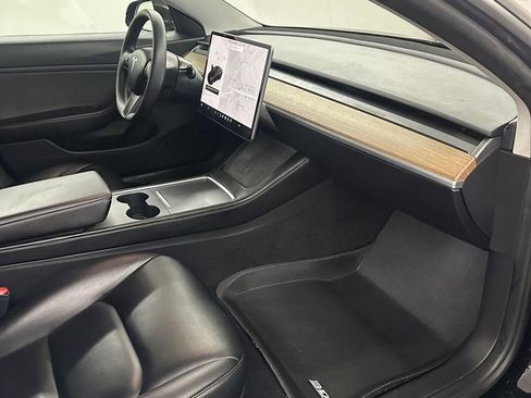 Used 2021 Tesla Model 3 Long Range AWD/4WD image 30