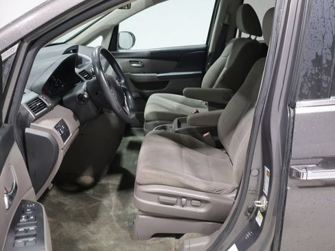 Used 2015 Honda Odyssey EX image 2