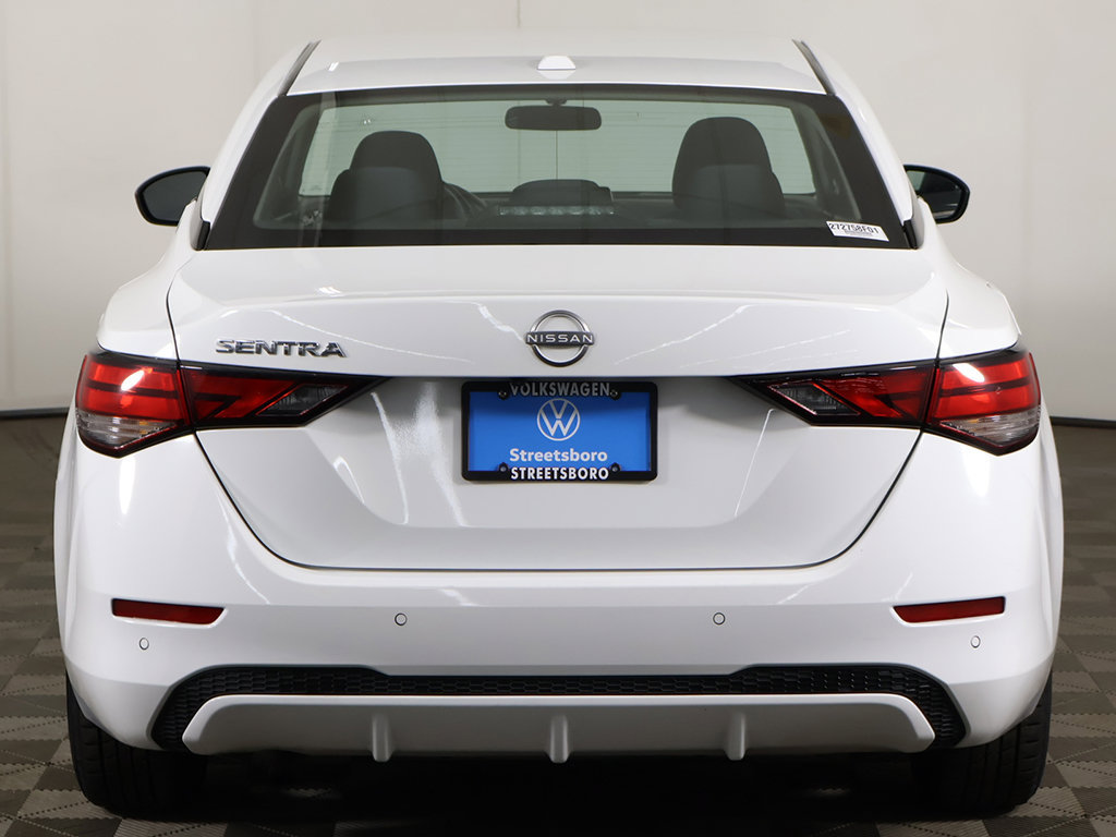 Used 2025 Nissan Sentra SV FWD image 10