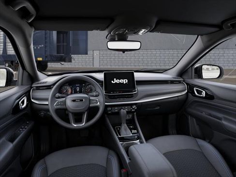 New 2026 Jeep Compass Latitude AWD/4WD image 20