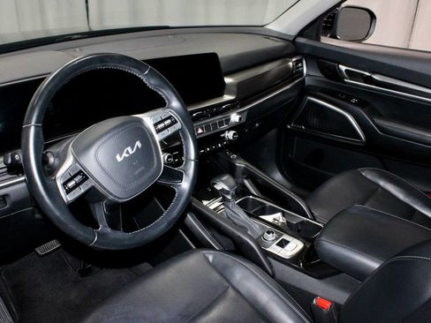 Used 2025 Kia Telluride S AWD/4WD image 26