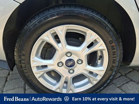 Used 2014 Ford Fiesta SE FWD image 13