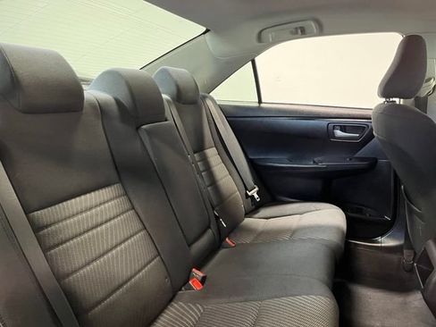 Used 2015 Toyota Camry LE FWD image 13