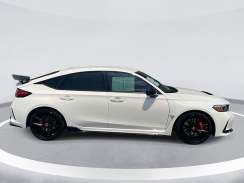 Used 2023 Honda Civic Type R image 4