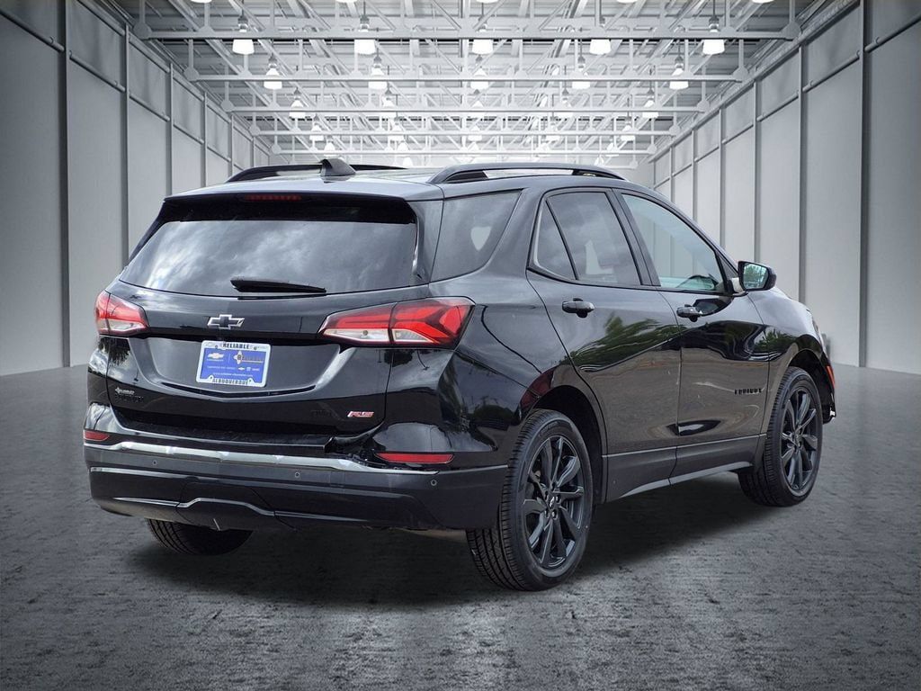 Certified 2022 Chevrolet Equinox RS AWD/4WD image 6
