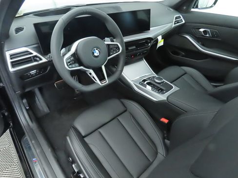 Used 2026 BMW 330i xDrive Sedan w/ M Sport Package AWD/4WD image 10