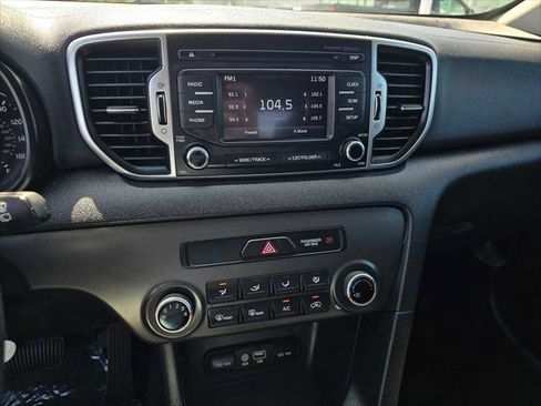 Used 2019 Kia Sportage LX FWD image 29