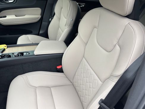 New 2026 Volvo XC60 B5 Core AWD/4WD image 19