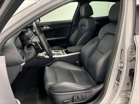 Used 2019 Kia Stinger GT1 RWD image 7