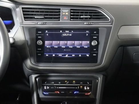 Used 2023 Volkswagen Tiguan SE FWD image 29