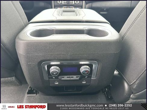 Used 2023 GMC Yukon AT4 w/ Technology Package image 17