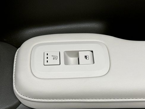 Used 2024 Hyundai Santa Fe Calligraphy image 22