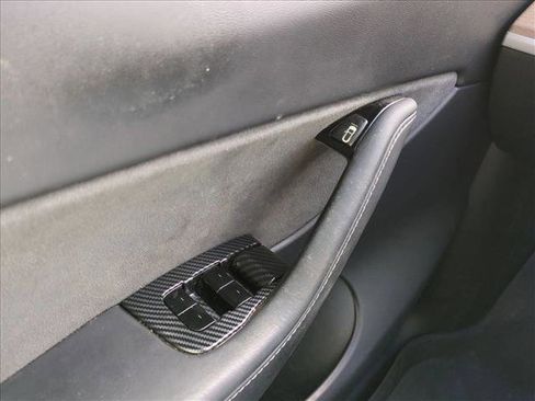 Used 2020 Tesla Model Y Long Range image 13