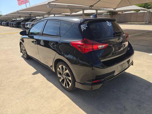 Used 2017 Toyota Corolla iM FWD image 5