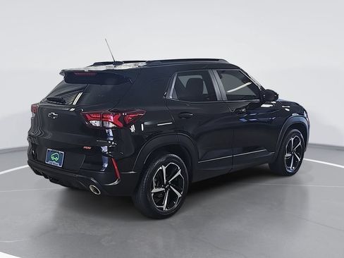 Certified 2023 Chevrolet TrailBlazer RS w/ Sun and Liftgate Package AWD/4WD image 3
