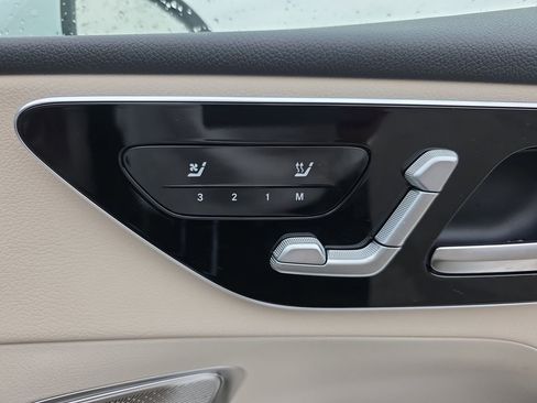 New 2026 Mercedes-Benz GLC 300 4MATIC image 17