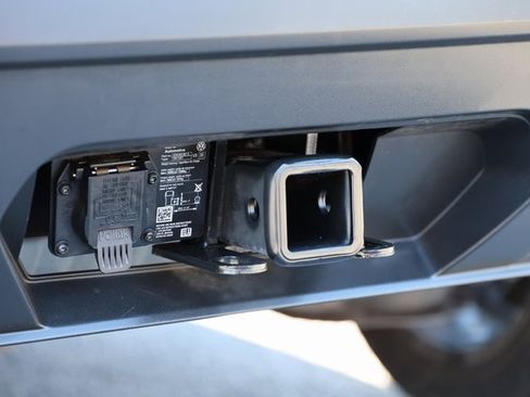 Used 2023 Volkswagen Atlas Cross Sport SEL image 10