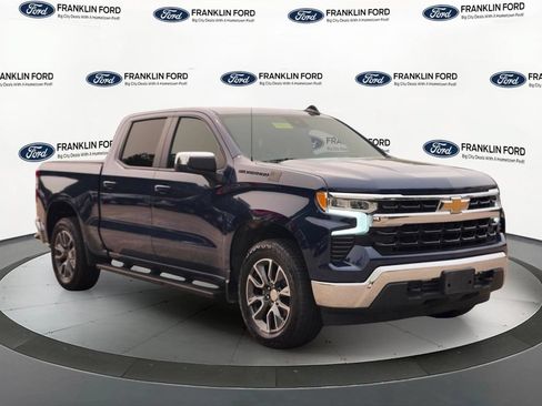 Used 2022 Chevrolet Silverado 1500 LT AWD/4WD image 7