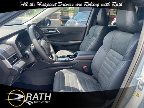 New 2026 Mitsubishi Outlander Trail Edition image 15