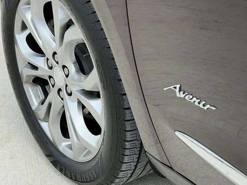 Used 2021 Buick Enclave Avenir w/ Avenir Technology Package AWD/4WD image 37