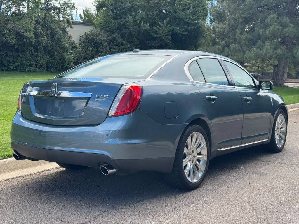 Used 2010 Lincoln MKS AWD image 3