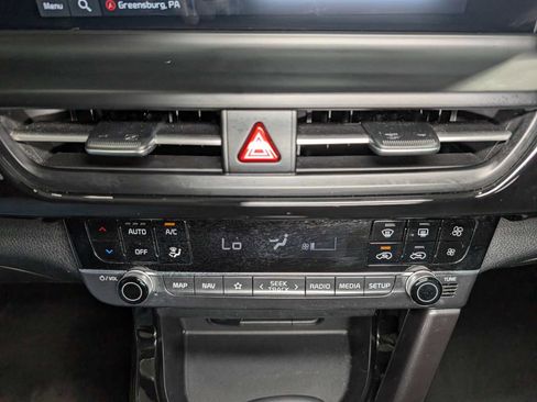 Used 2024 Kia Seltos S AWD/4WD image 32