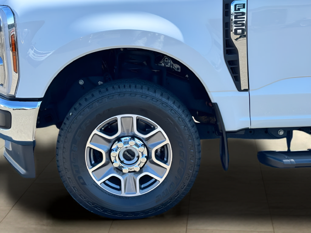 Used 2025 Ford F250 Lariat AWD/4WD image 37