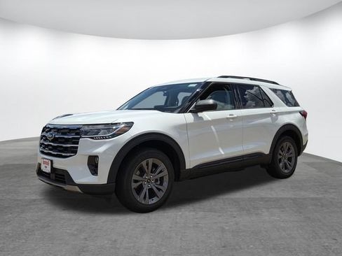 New 2026 Ford Explorer Active w/ Active Comfort Package AWD/4WD image 4