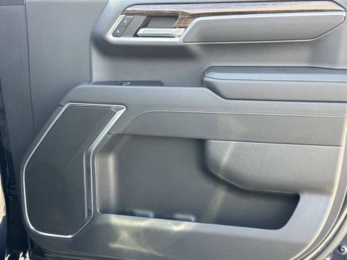 Used 2023 GMC Sierra 1500 Elevation image 17