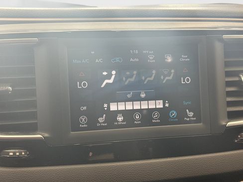 Used 2019 Chrysler Pacifica Touring-L FWD image 14