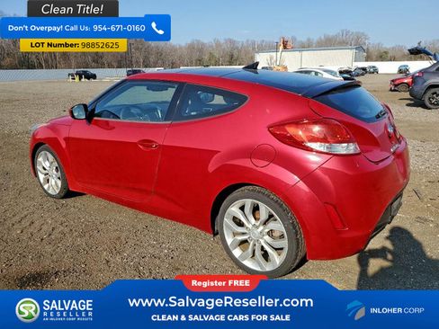 Used 2012 Hyundai Veloster w/ Style Pkg image 3